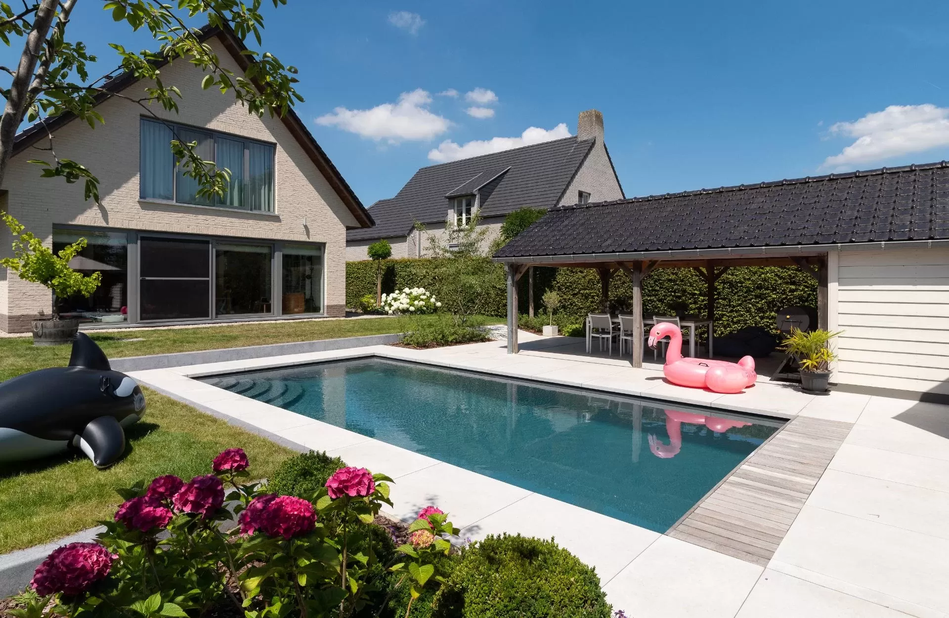 Diverse materialen en zwembaden op maat