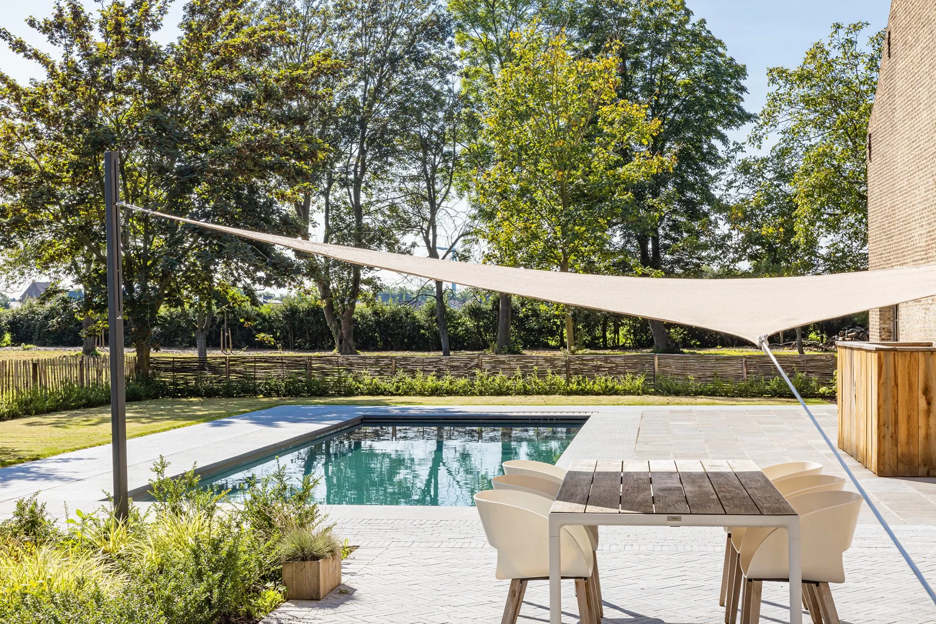 Zwembad-Uniek-zwembaden-3a97e3f9