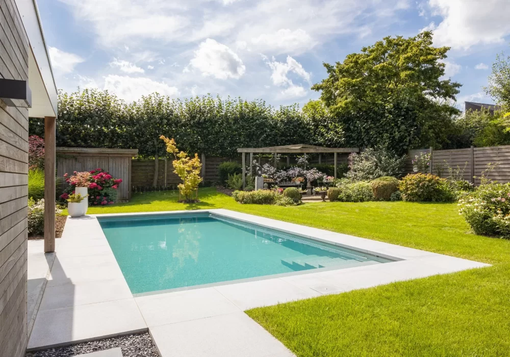 Zwembad-uniek-realisatie-f6cb7771